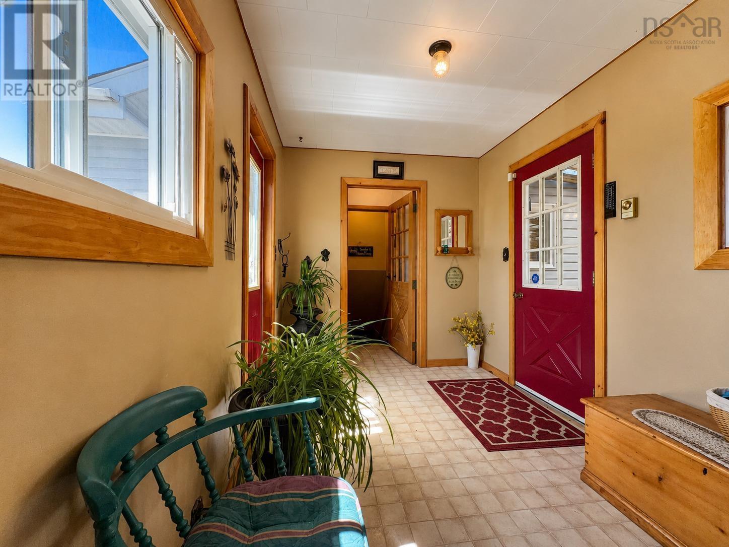 29389 Cabot Trail Property Photo 7