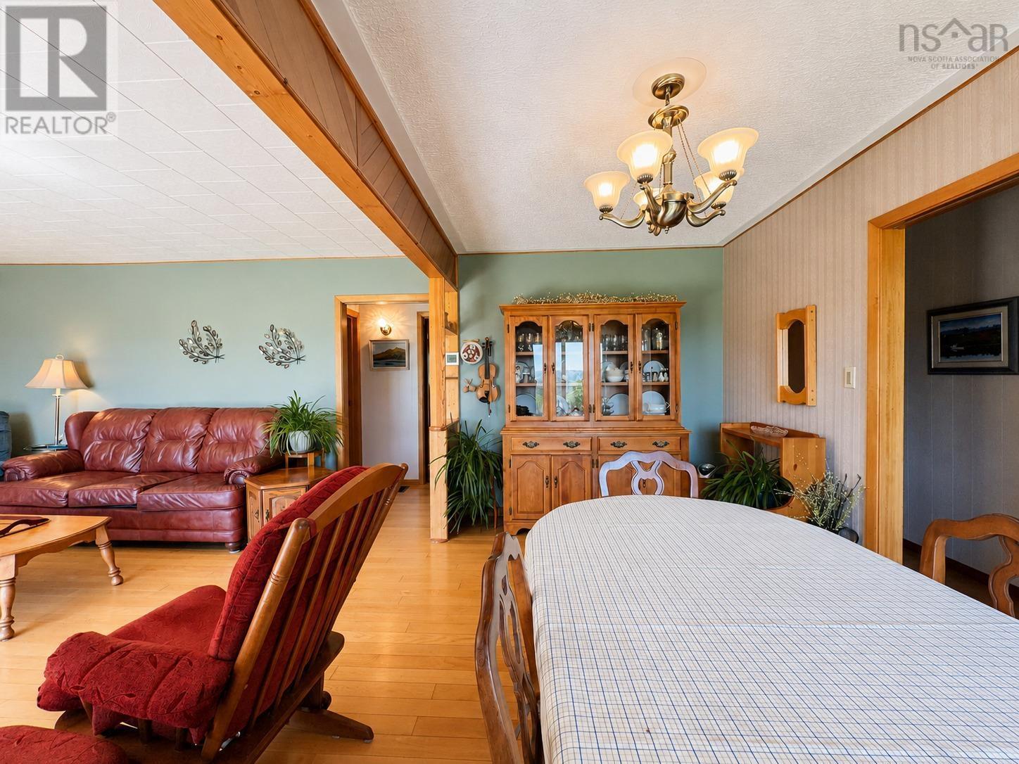 29389 Cabot Trail Property Photo 12