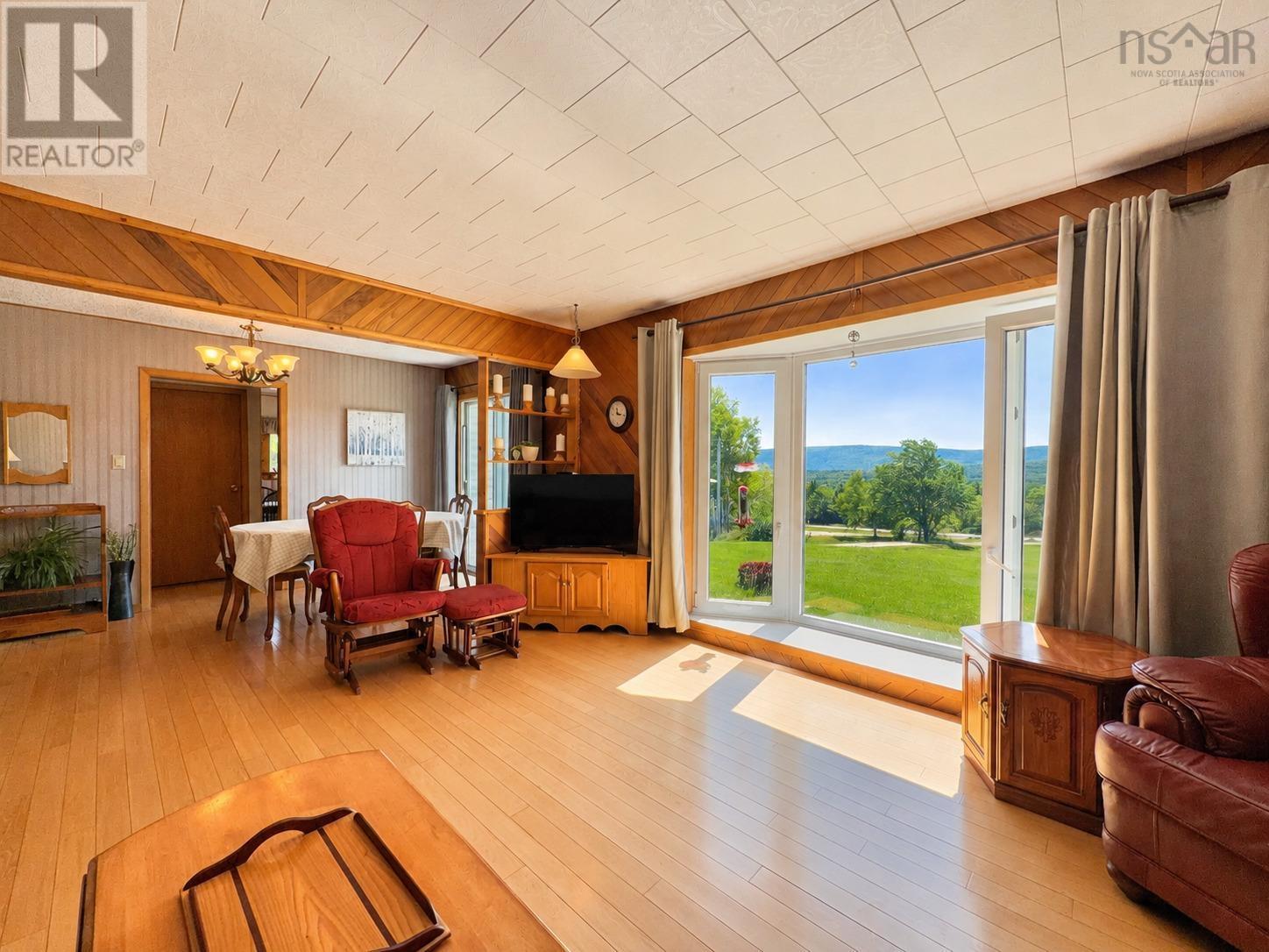 29389 Cabot Trail Property Photo 17