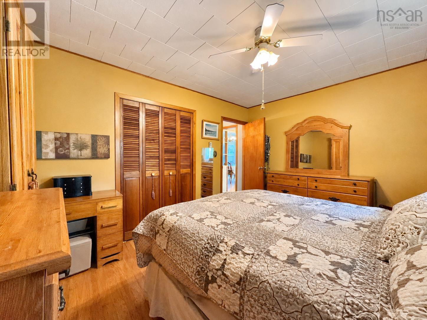 29389 Cabot Trail Property Photo 18