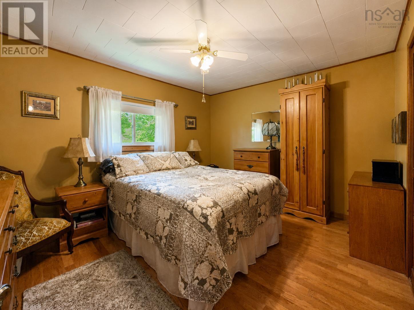 29389 Cabot Trail Property Photo 19