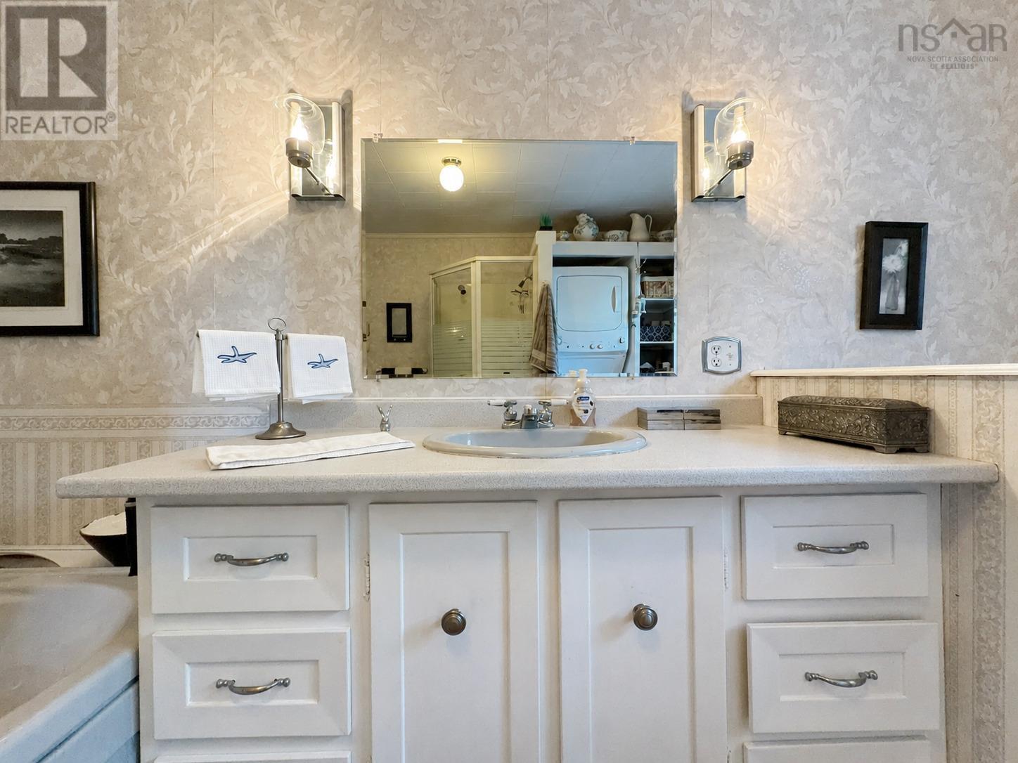 29389 Cabot Trail Property Photo 24