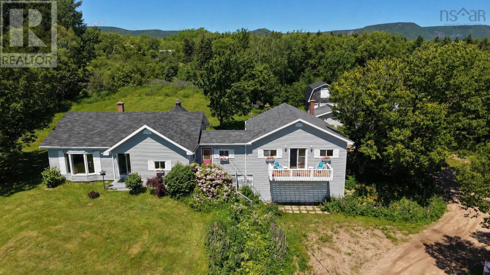 29389 Cabot Trail Property Photo 38