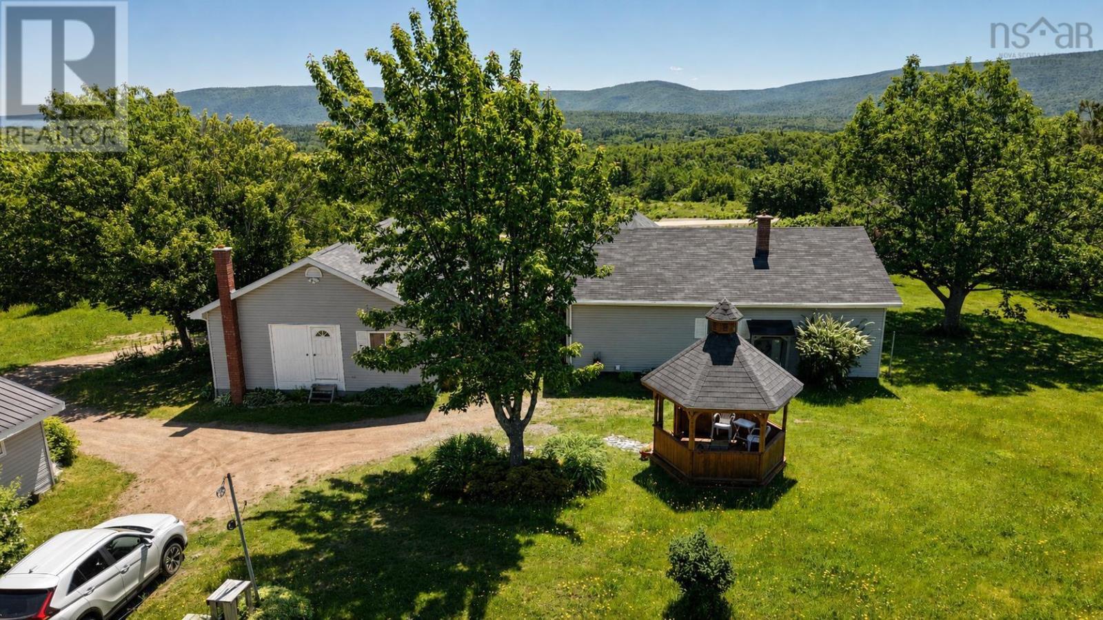 29389 Cabot Trail Property Photo 42