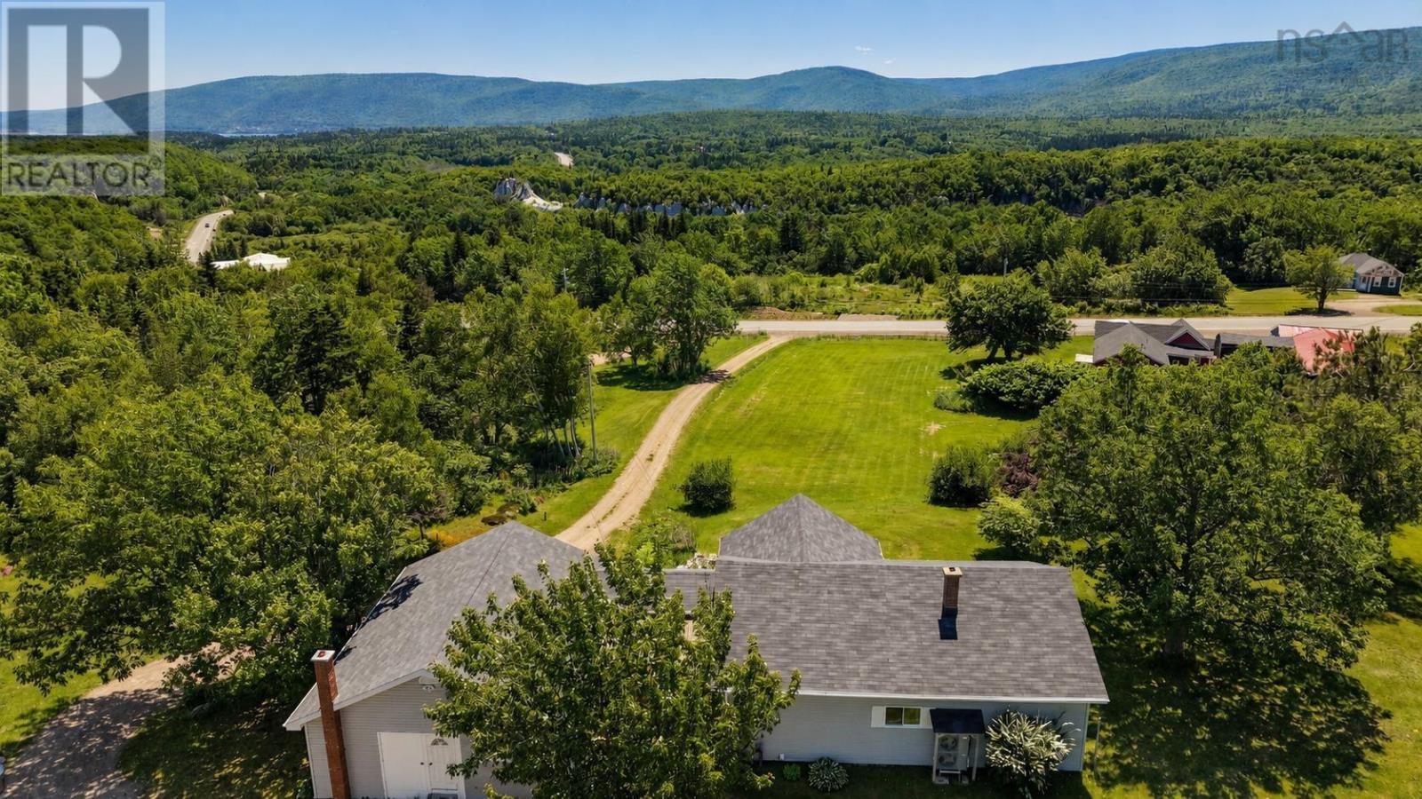 29389 Cabot Trail Property Photo 45