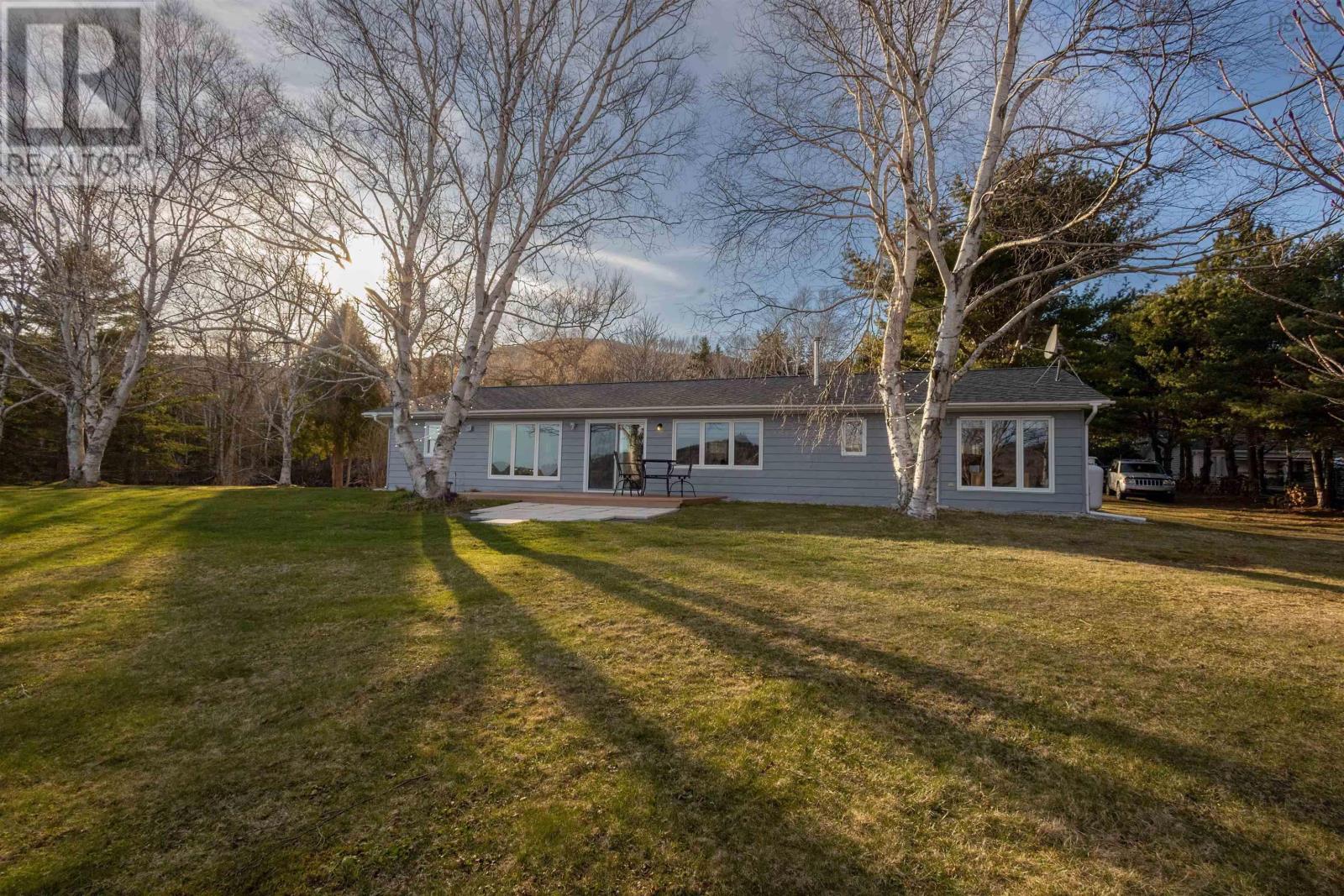 378 Stewart Road Property Photo 2