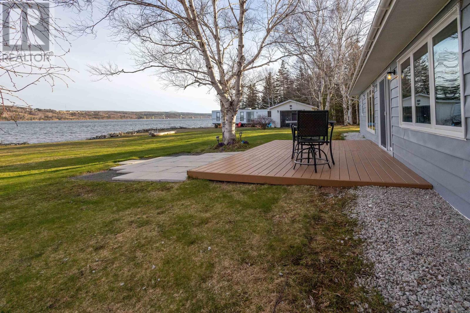 378 Stewart Road Property Photo 5