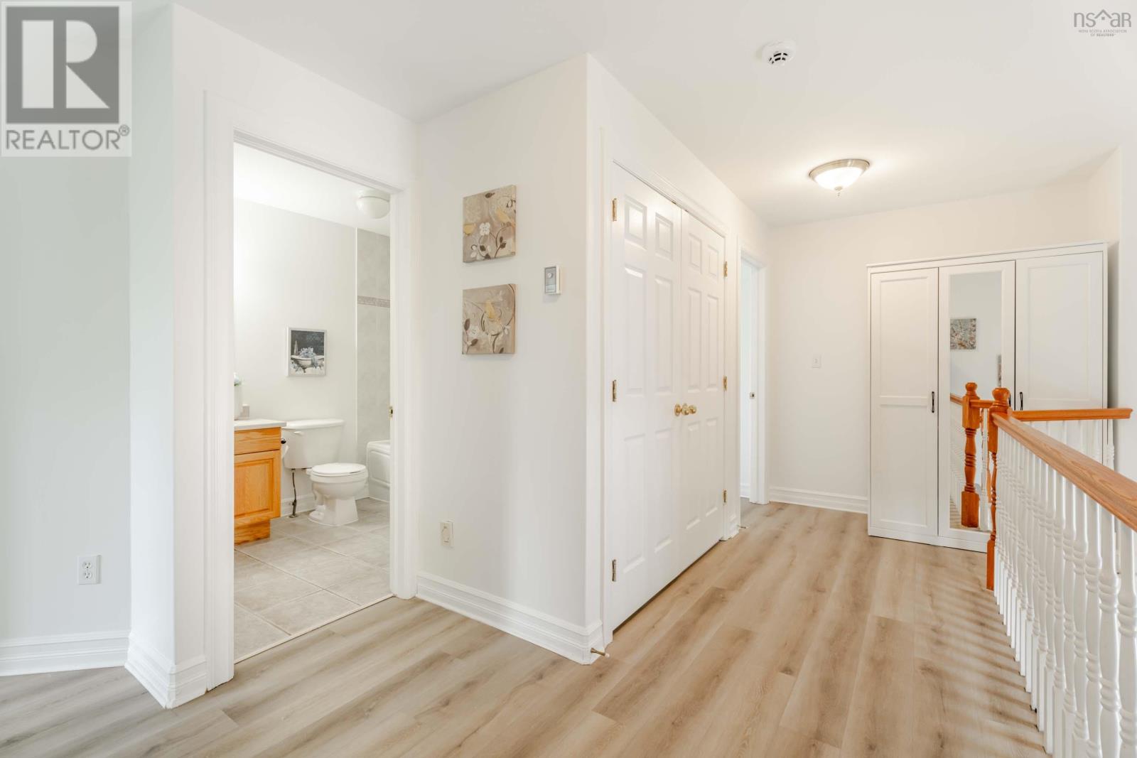 560 Parkland Drive Property Photo 24