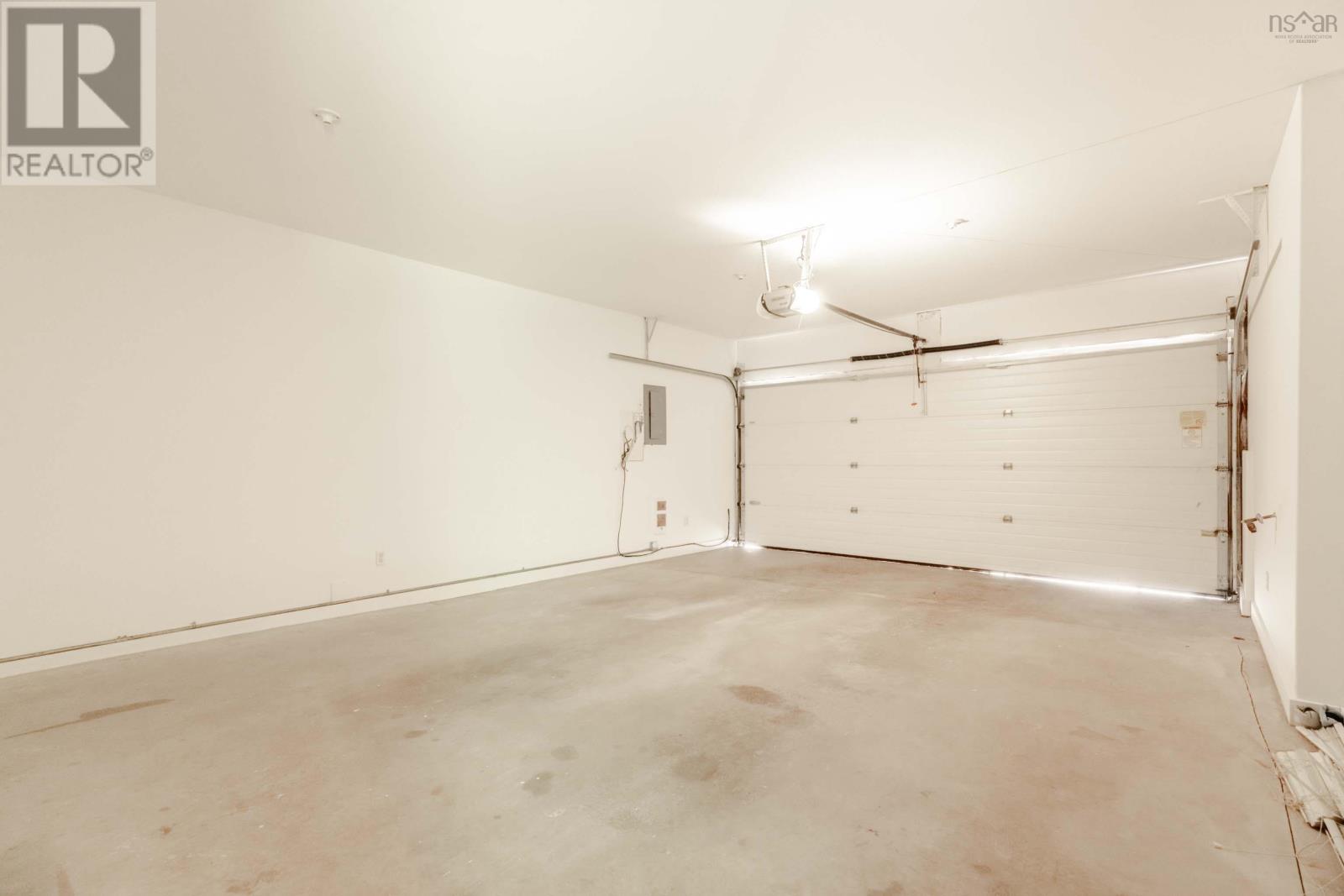 560 Parkland Drive Property Photo 43