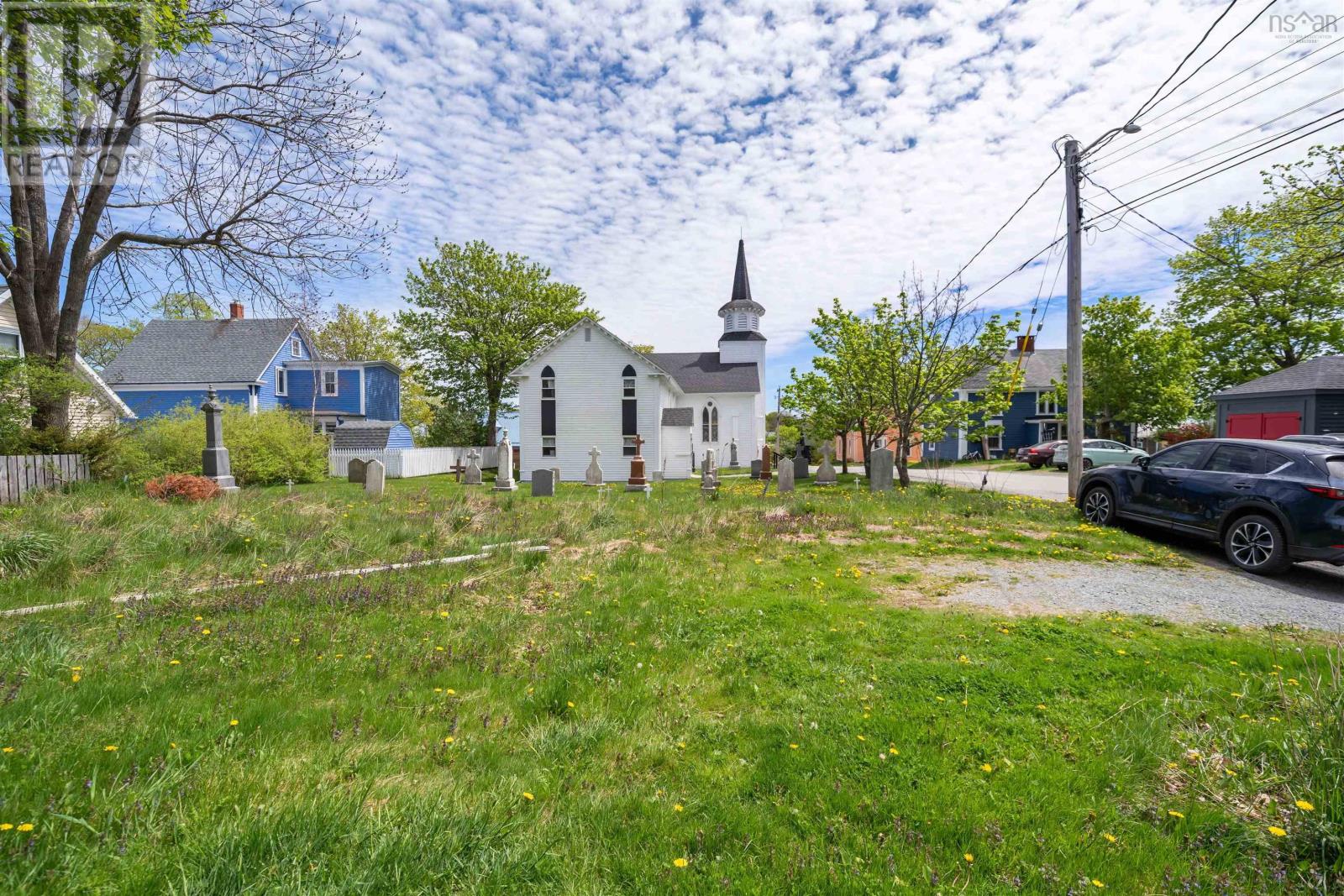 111 York Street Lunenburg, Nova Scotia Street Property Photo 5