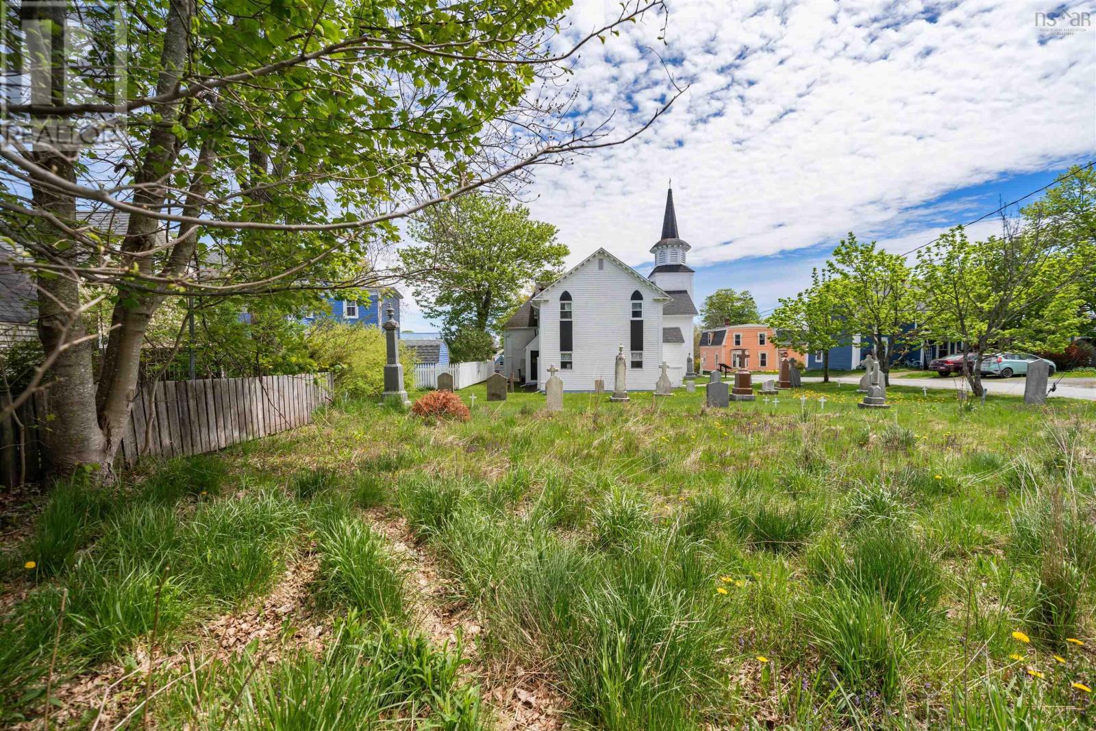 111 York Street Lunenburg, Nova Scotia Street Property Photo 7