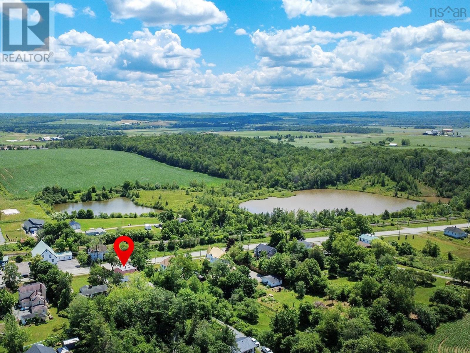 2790 Highway 2 Property Photo 41