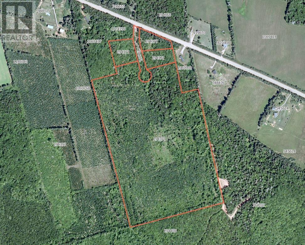 Acreage Pe-225 Property Photo 1