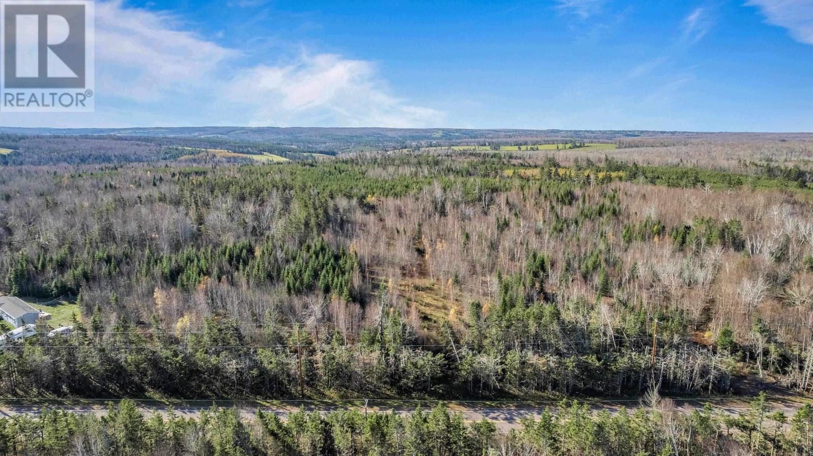 Acreage Pe-225 Property Photo 6