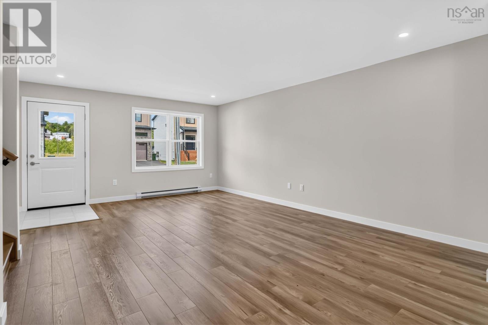 Da-59 201 Darner Drive Property Photo 5