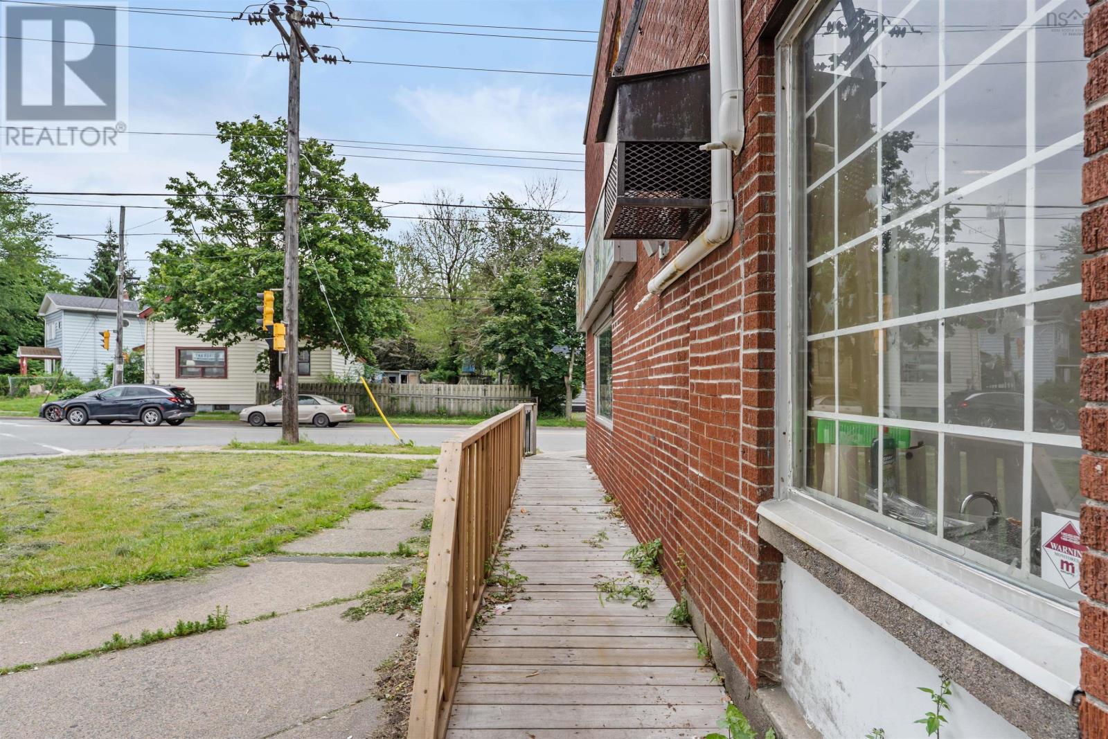 6105 Lady Hammond Road Property Photo 32