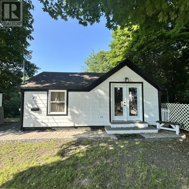 45 St. Phillips Street Property Photo 1