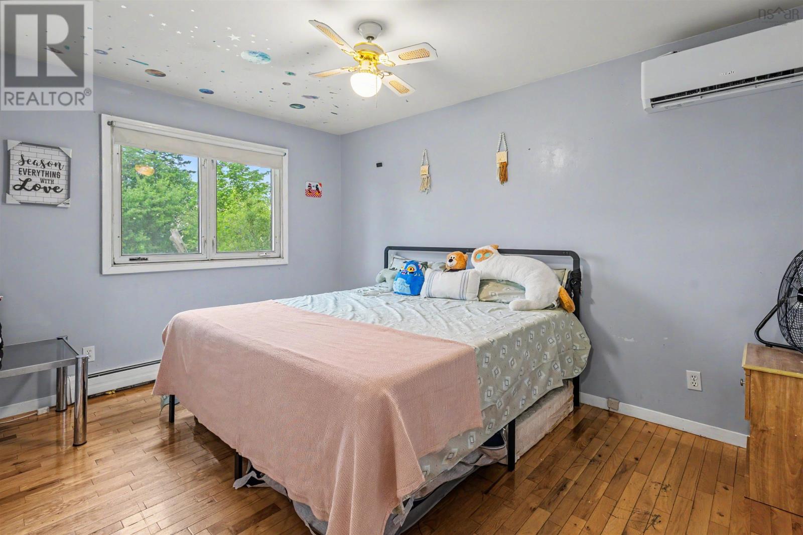 769 Heelan Street Property Photo 19