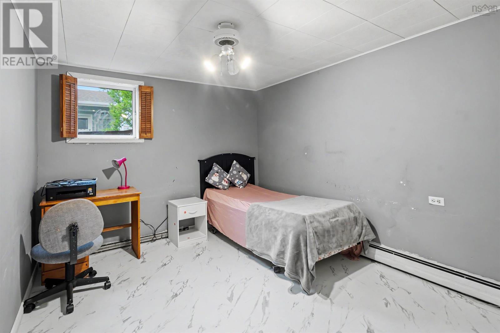 769 Heelan Street Property Photo 28