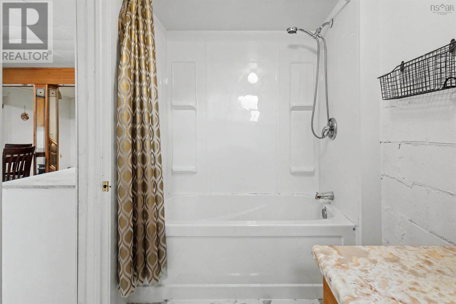 769 Heelan Street Property Photo 29