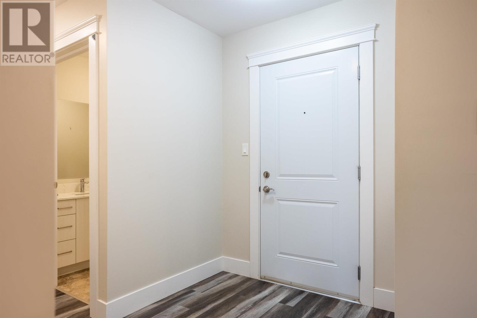 105 29 Stratford Road Property Photo 2