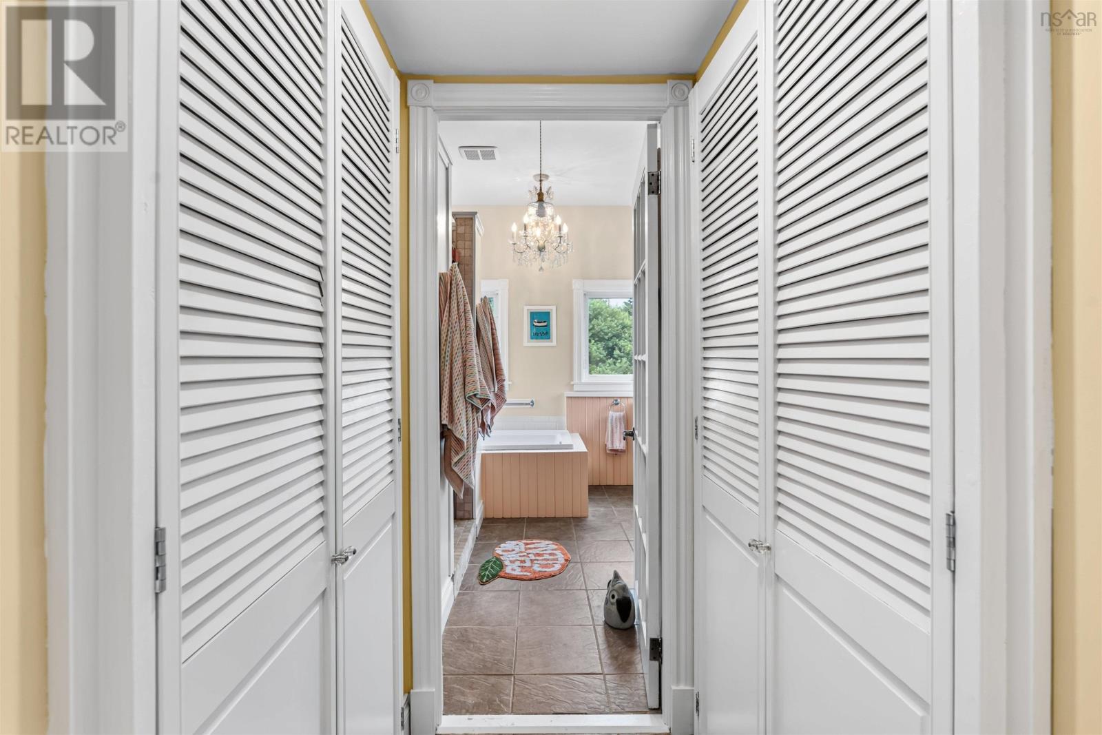 1127 Feltzen South Road Property Photo 39