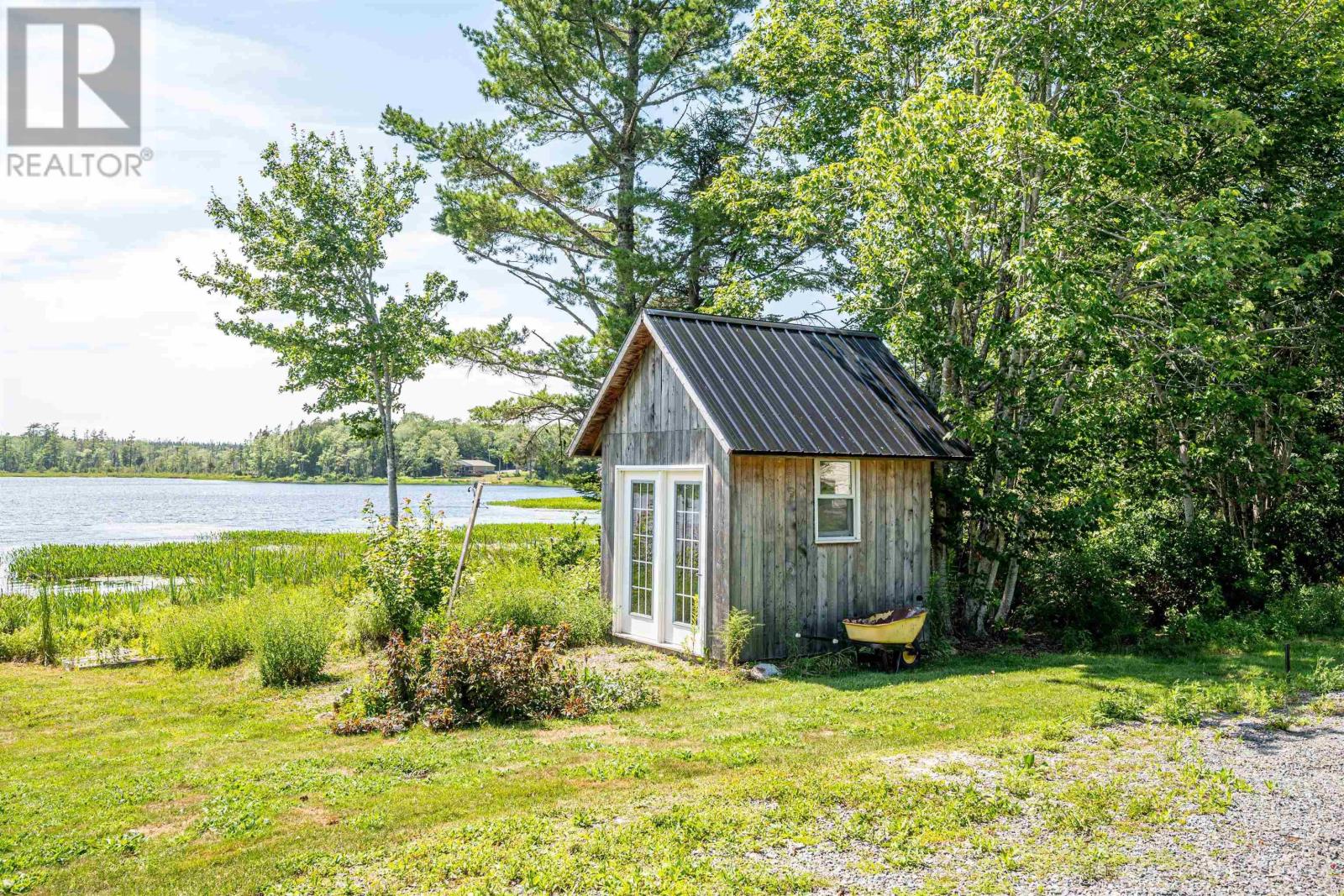 60 Long Lake Road Property Photo 12