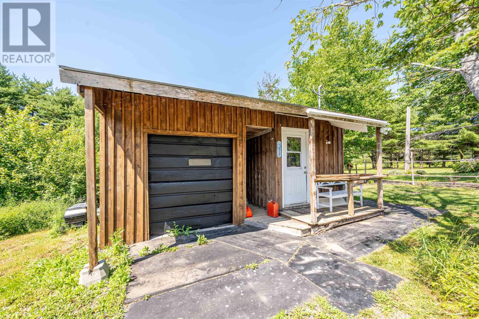 60 Long Lake Road Property Photo 16