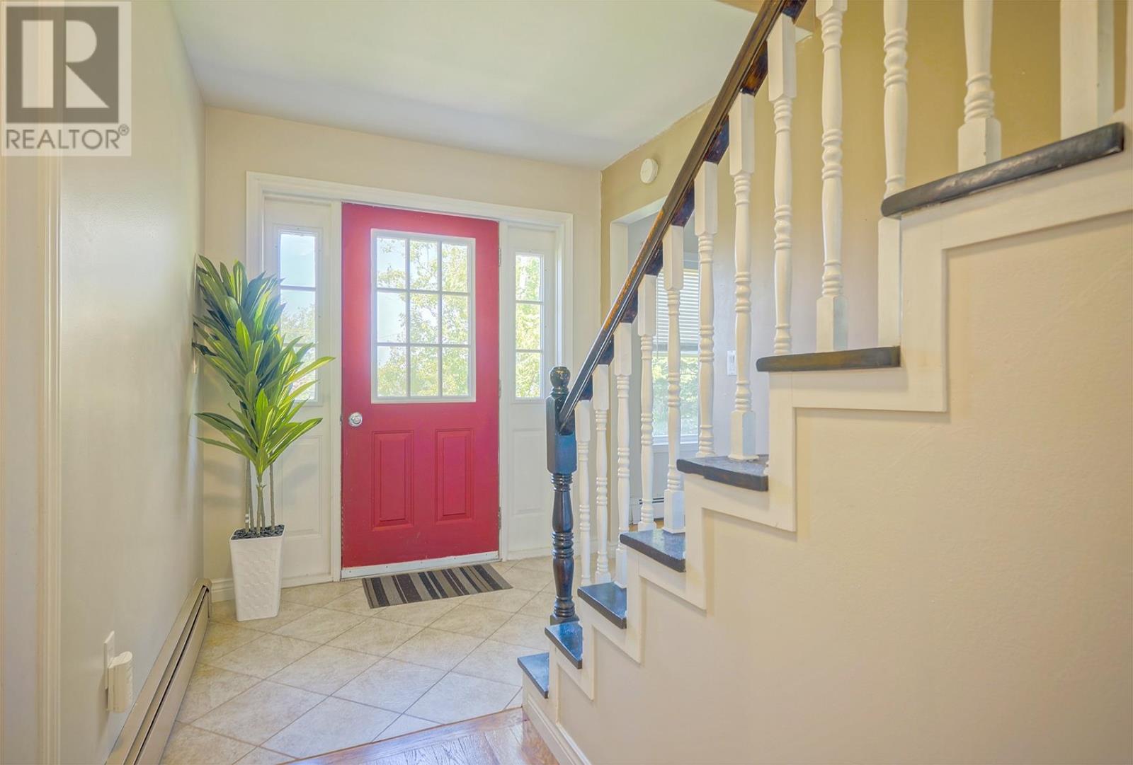 14 St. Catherines Avenue Property Photo 3