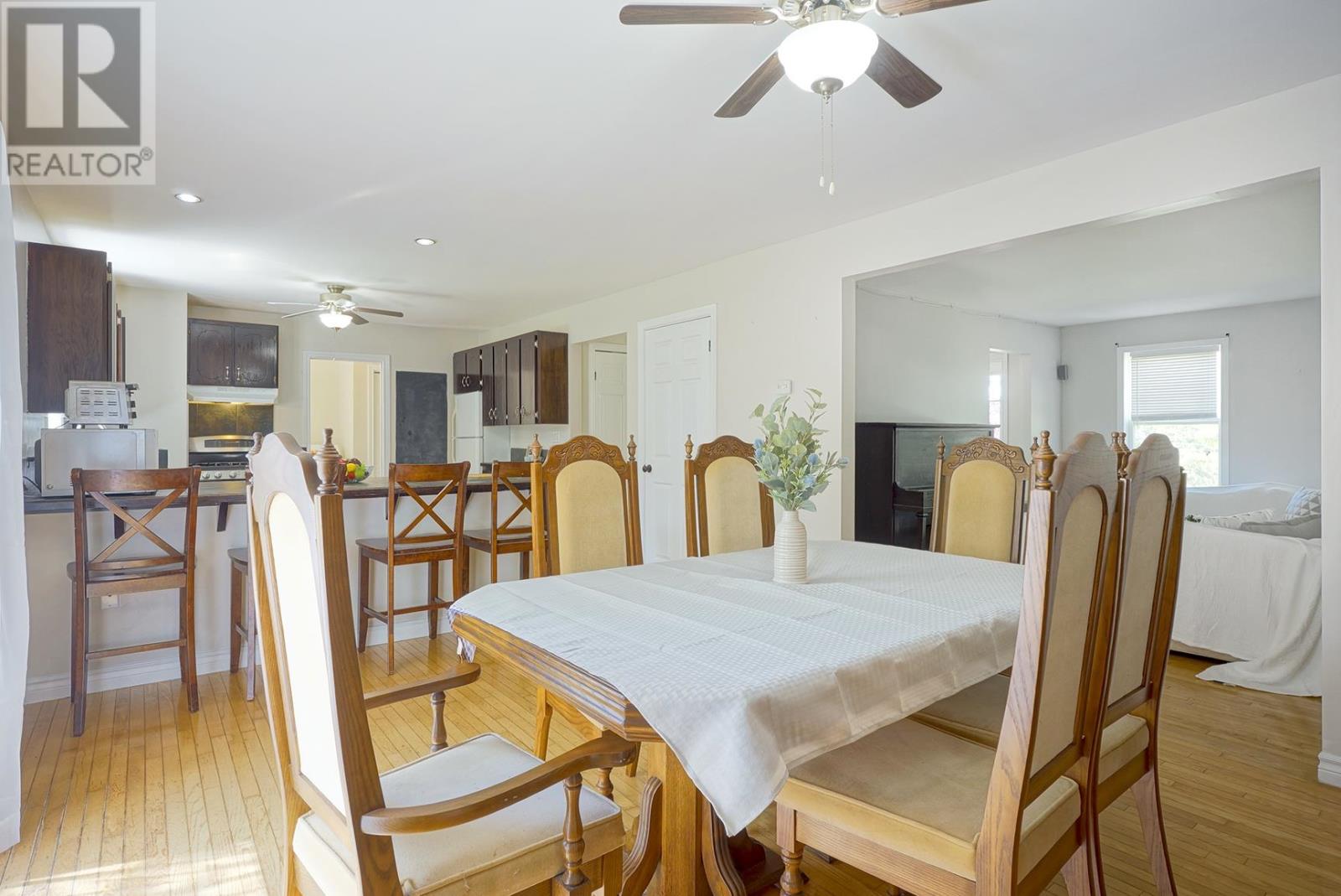 14 St. Catherines Avenue Property Photo 8