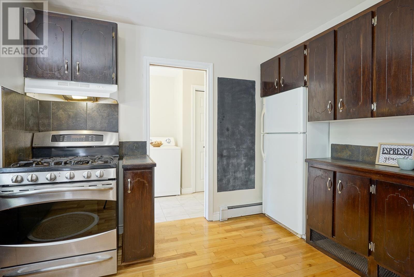 14 St. Catherines Avenue Property Photo 11