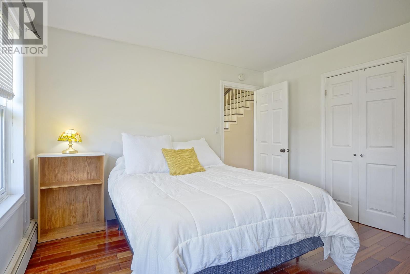 14 St. Catherines Avenue Property Photo 14