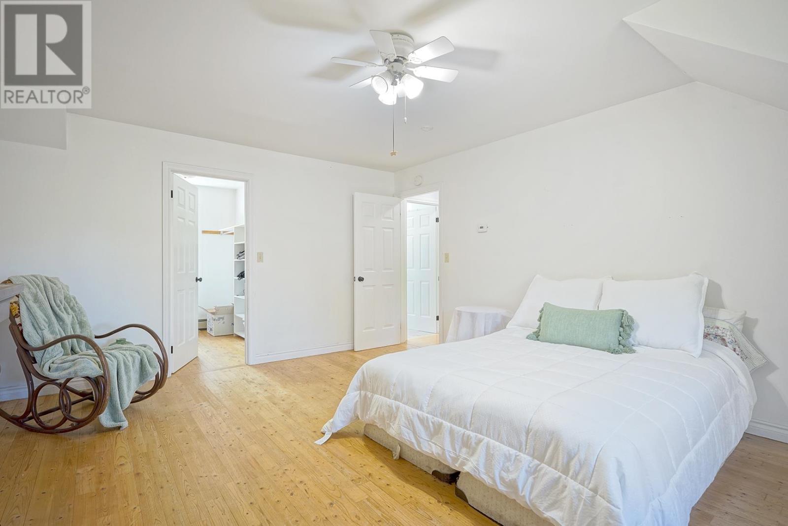14 St. Catherines Avenue Property Photo 19