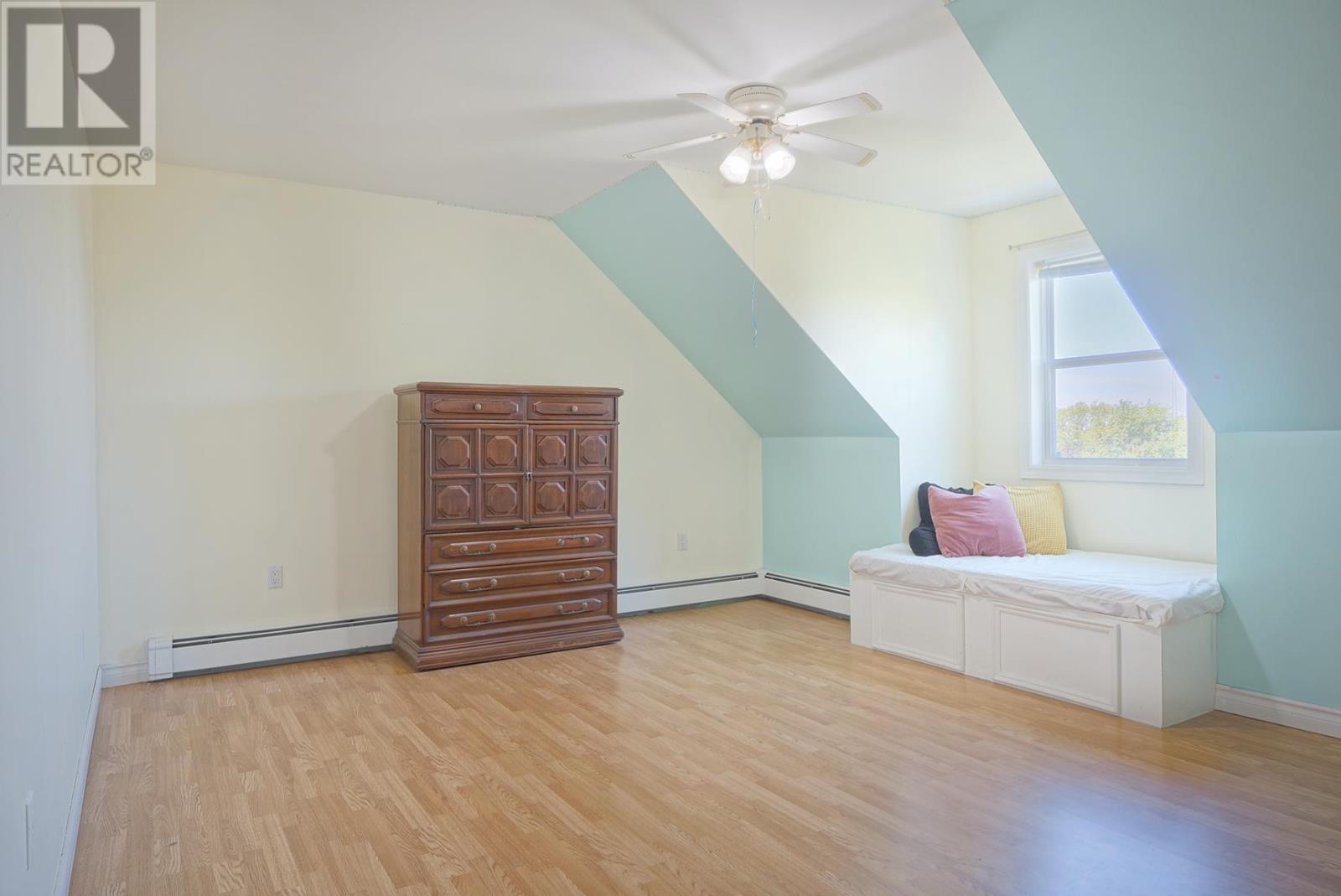 14 St. Catherines Avenue Property Photo 26