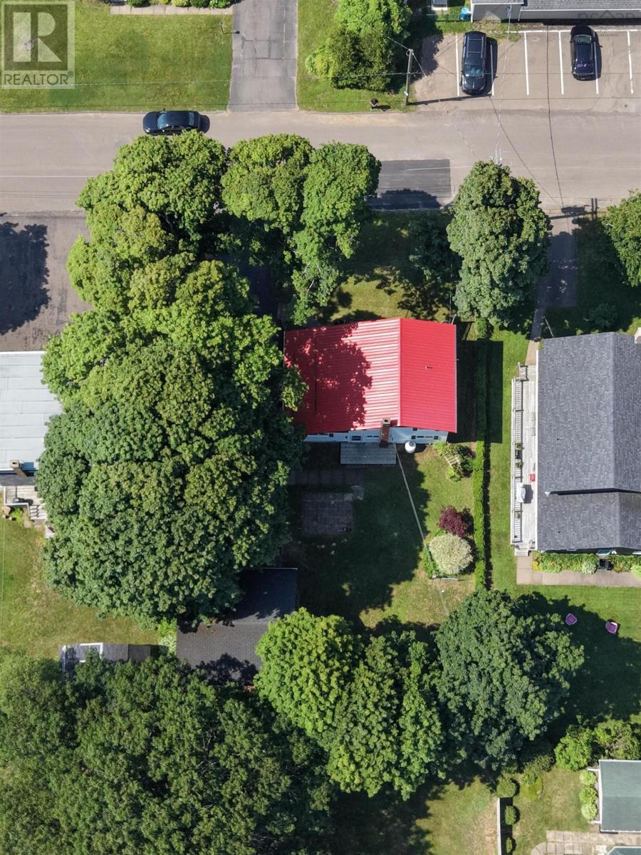 8 Allison Avenue Property Photo 5