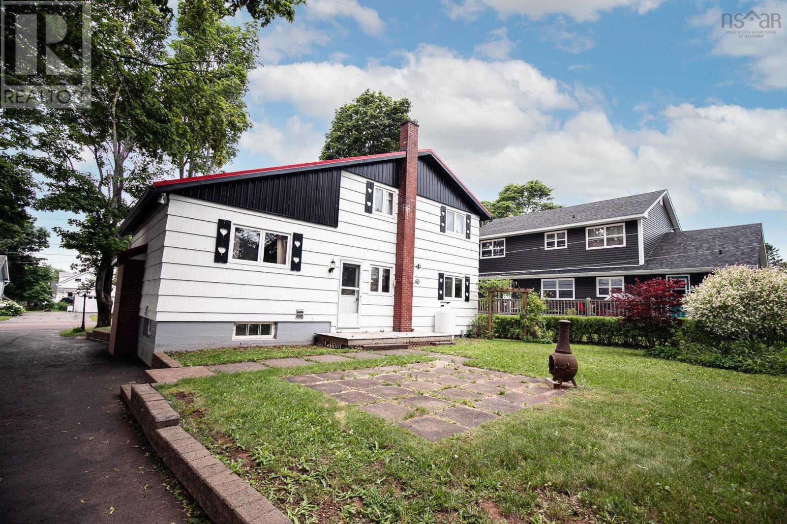 8 Allison Avenue Property Photo 7