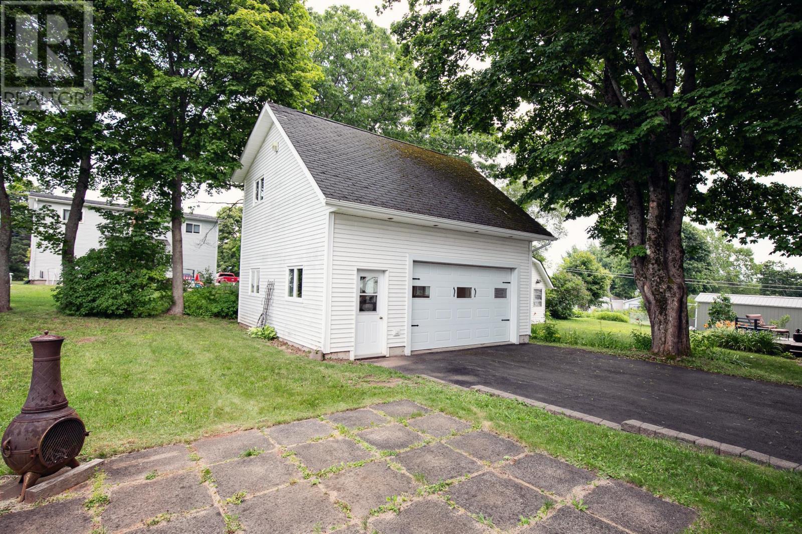 8 Allison Avenue Property Photo 12