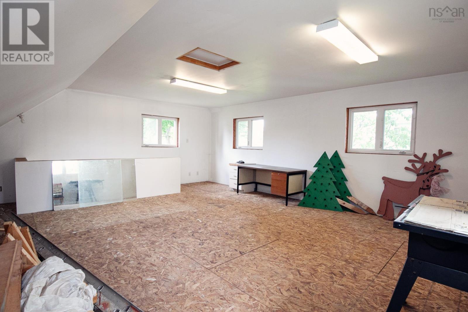 8 Allison Avenue Property Photo 17