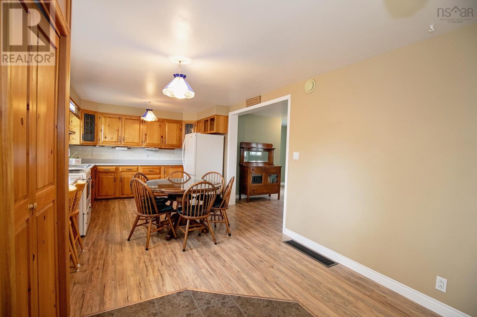 8 Allison Avenue Property Photo 23