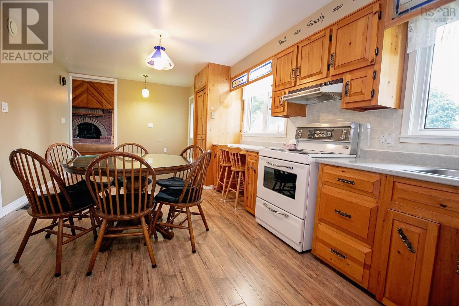 8 Allison Avenue Property Photo 27