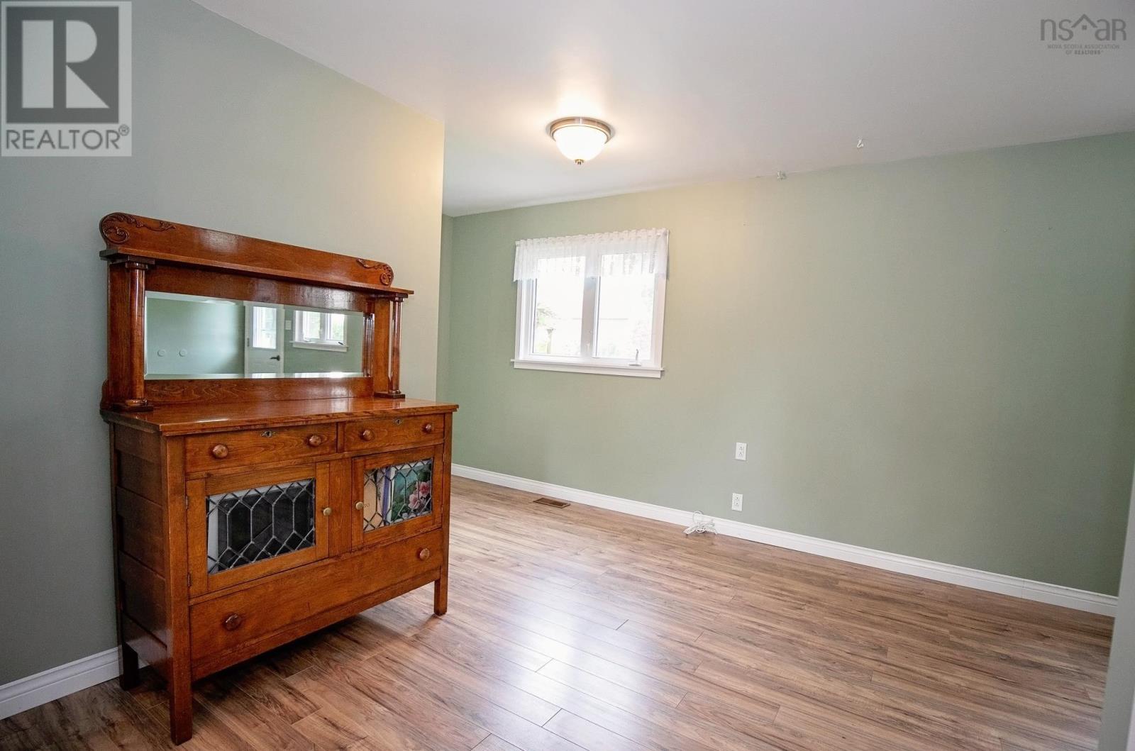 8 Allison Avenue Property Photo 29