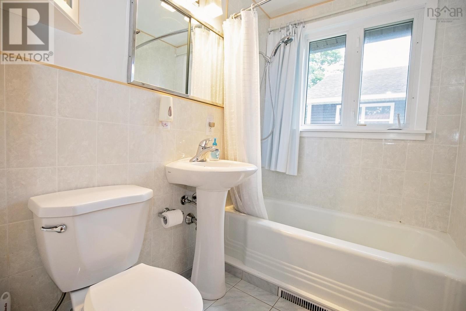 8 Allison Avenue Property Photo 42