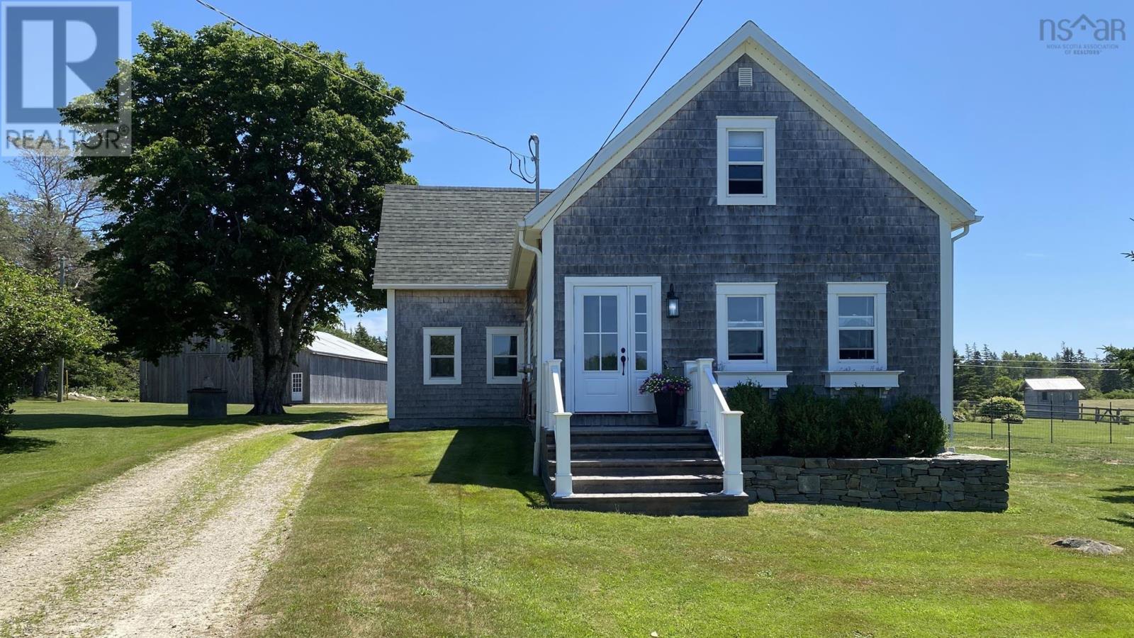 718 Small Gains Road Property Photo 1