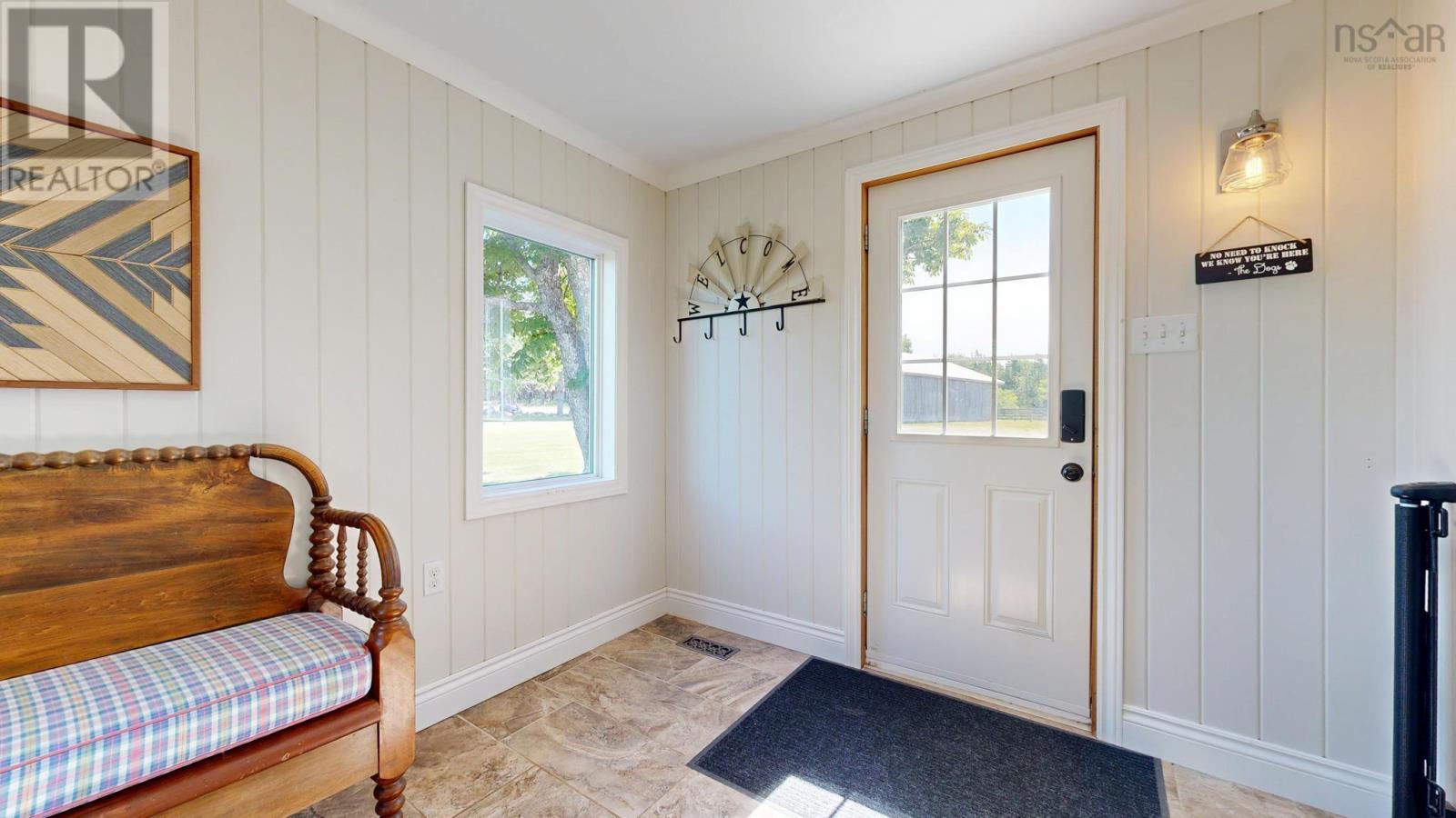 718 Small Gains Road Property Photo 7