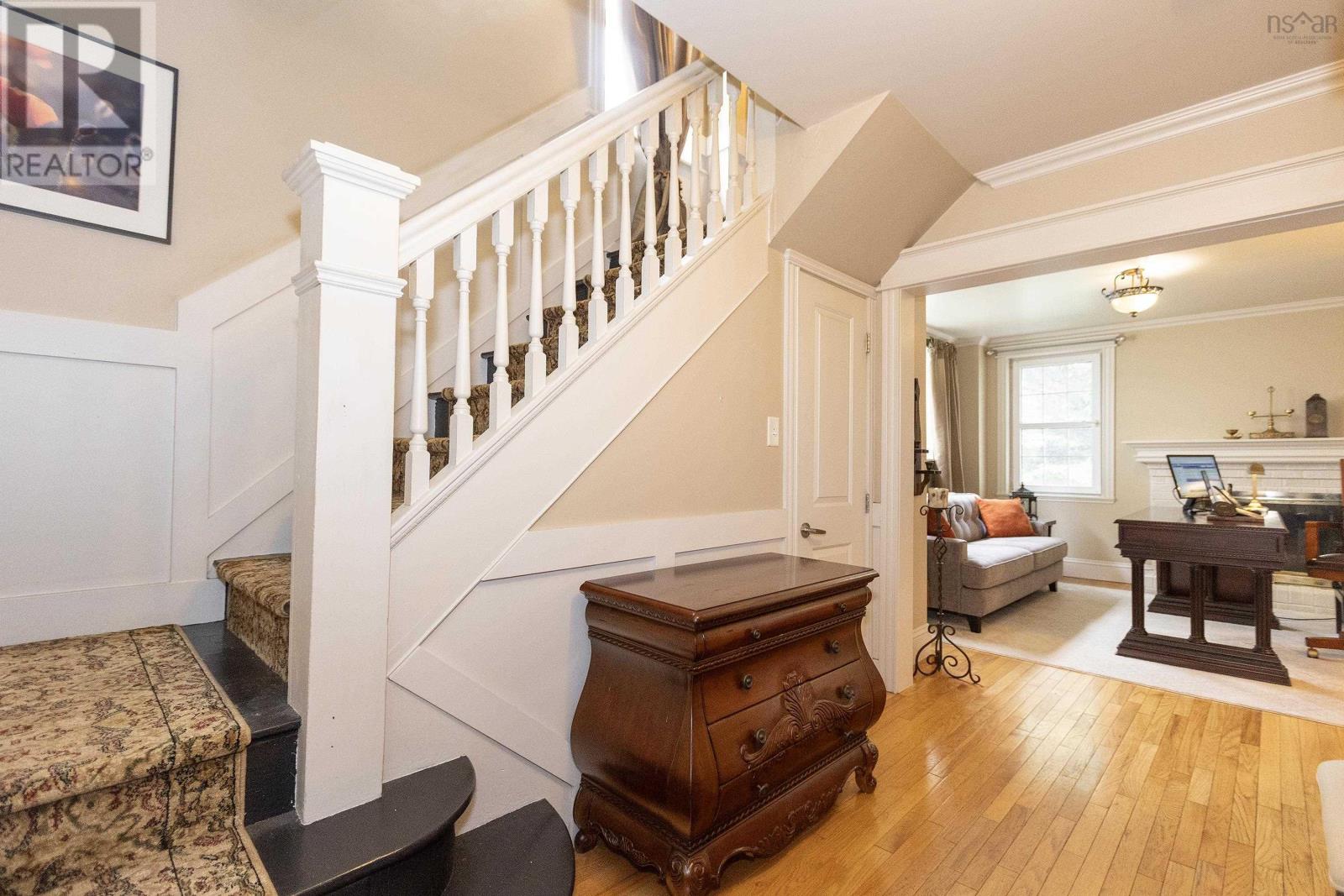 20 Regent Street Property Photo 6