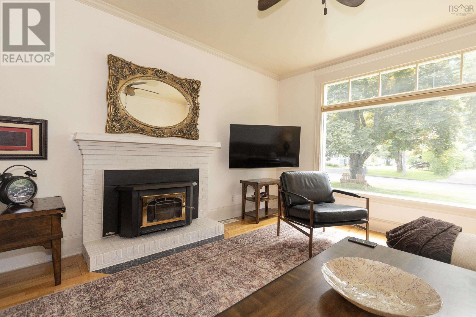 20 Regent Street Property Photo 14
