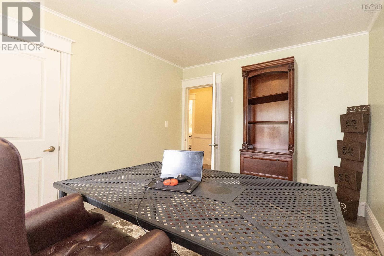20 Regent Street Property Photo 24