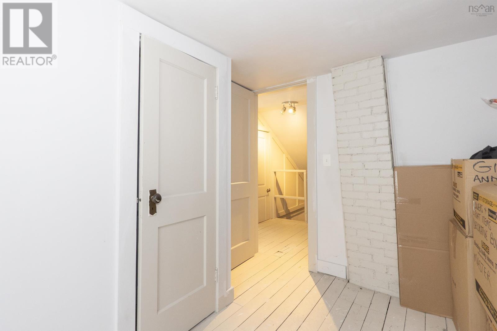 20 Regent Street Property Photo 38