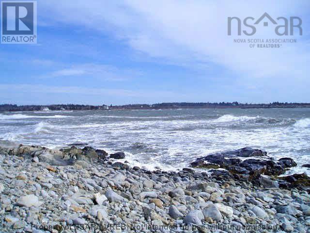 Oceanfront At Eagle Point Road Property Photo 24