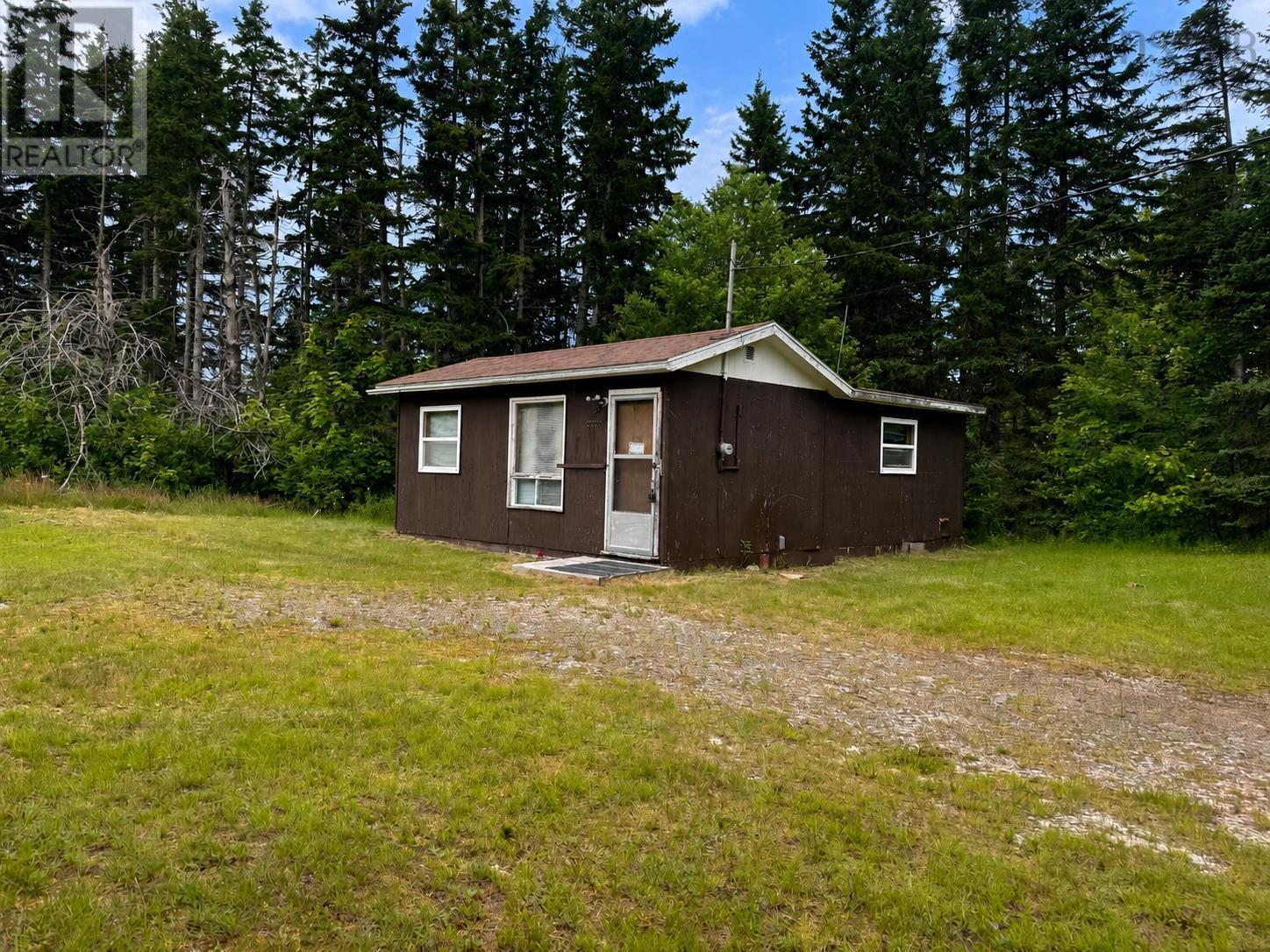 19303 19 Highway Property Photo 2